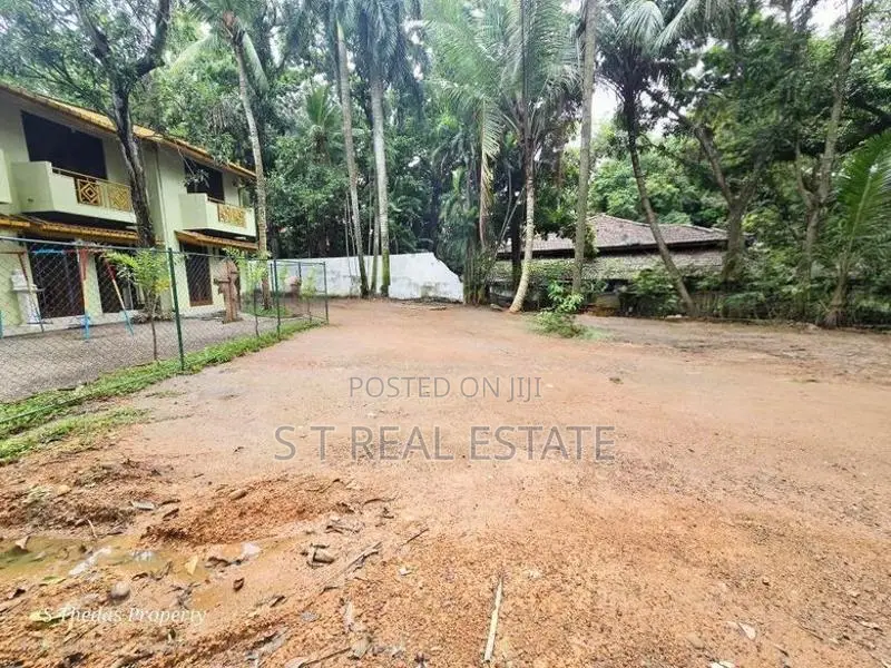 12P High Residential Bare Land For Sale In Nawala