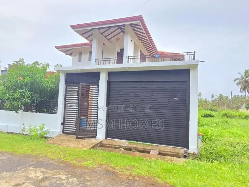 Negombo 2 Storey House for Sale in Thibirigaskatuwa