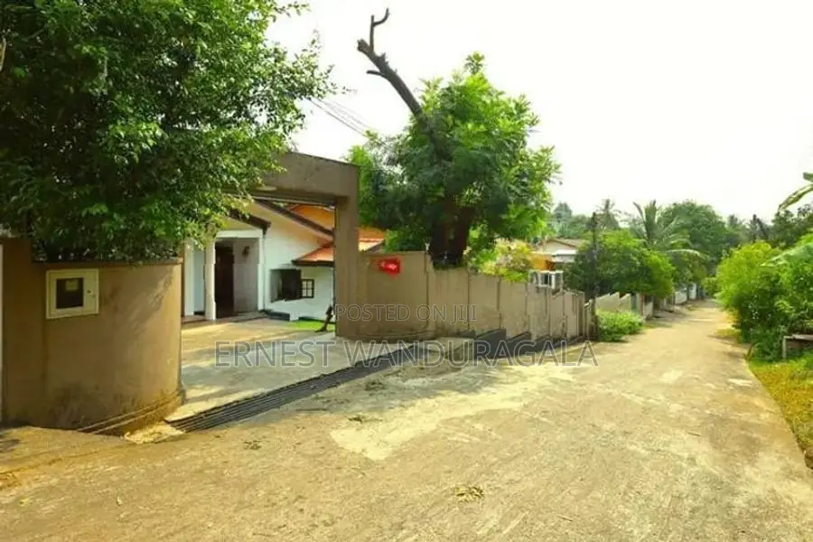 HOUSE FOR SALE IN ATHURUGIRIYA-HS-241