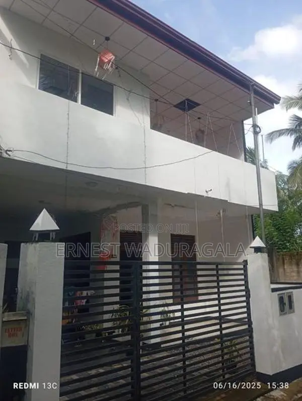 House for Sale in Athurugiriya-Hs-265