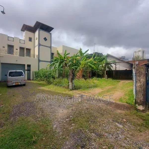 Land for Sale Rajagiriya, Near Main Town. (ID : RAJG001)