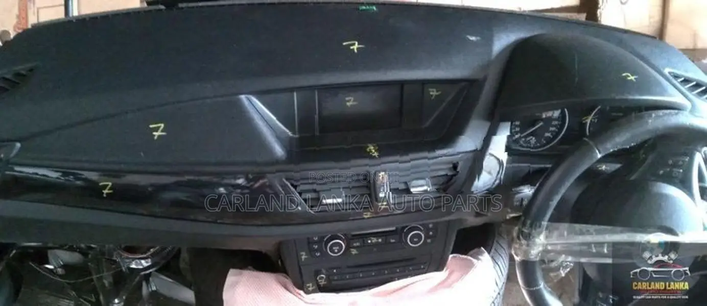 BMW X1 E84 sDrive Diesel (2012) - Complete Dashboard