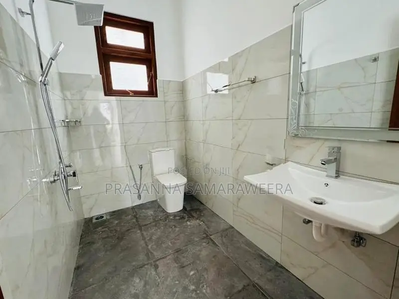 Brand New solid Modern super 2 Story House-piliyandala