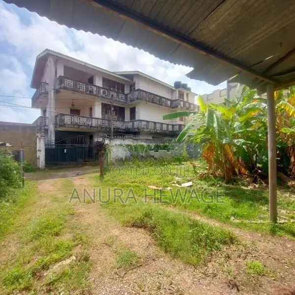 Land for Sale Rajagiriya, Near Main Town. (ID : RAJG001)