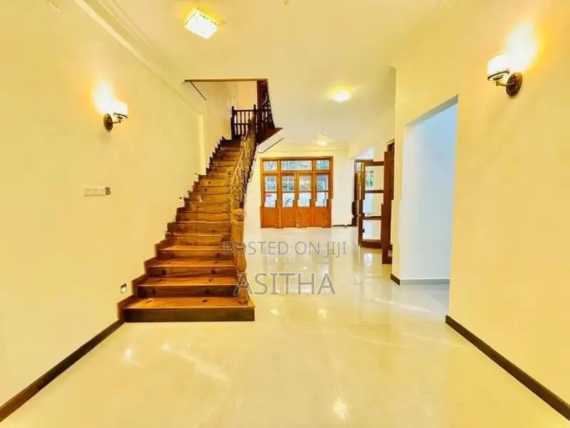 Brand New Luxury House For Sale -Piliyandala
