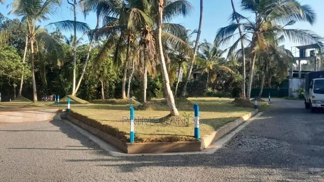 land plot for sale athurugiriya