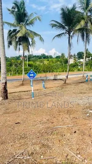 Piliyndala Polgasovita Land For Sale