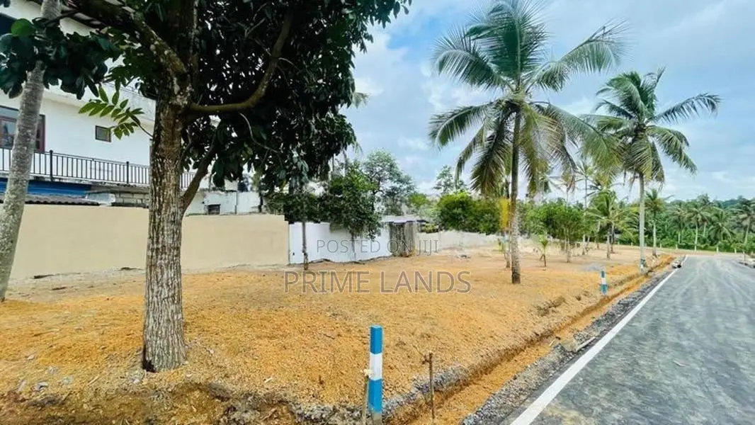 Polgasovita Piliyandala Land For Sale