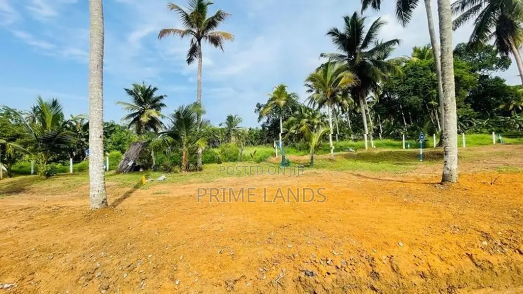 Piliyndala Polgasovita Land For Sale