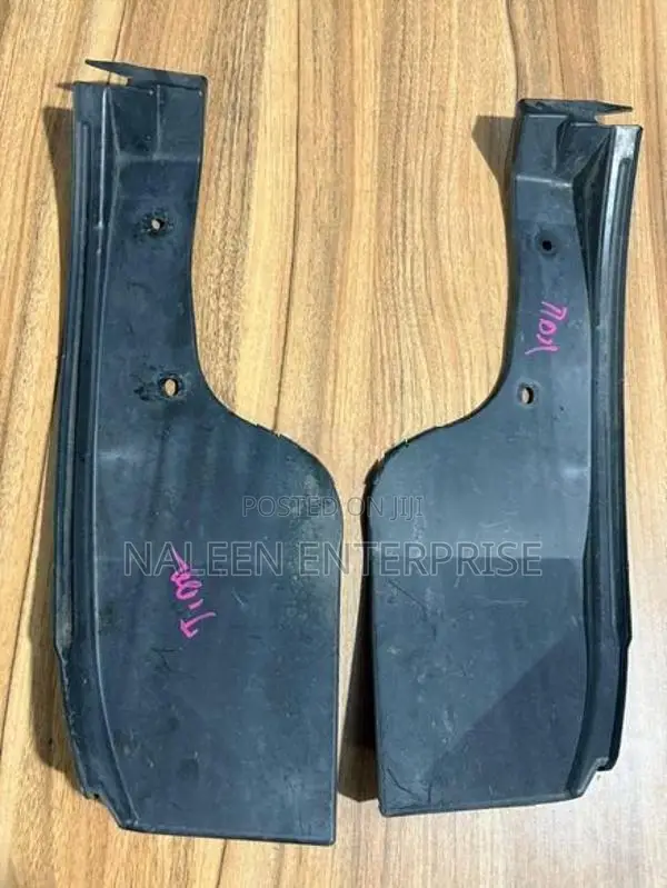 Nissan Tiida Rear Inner Cover Set