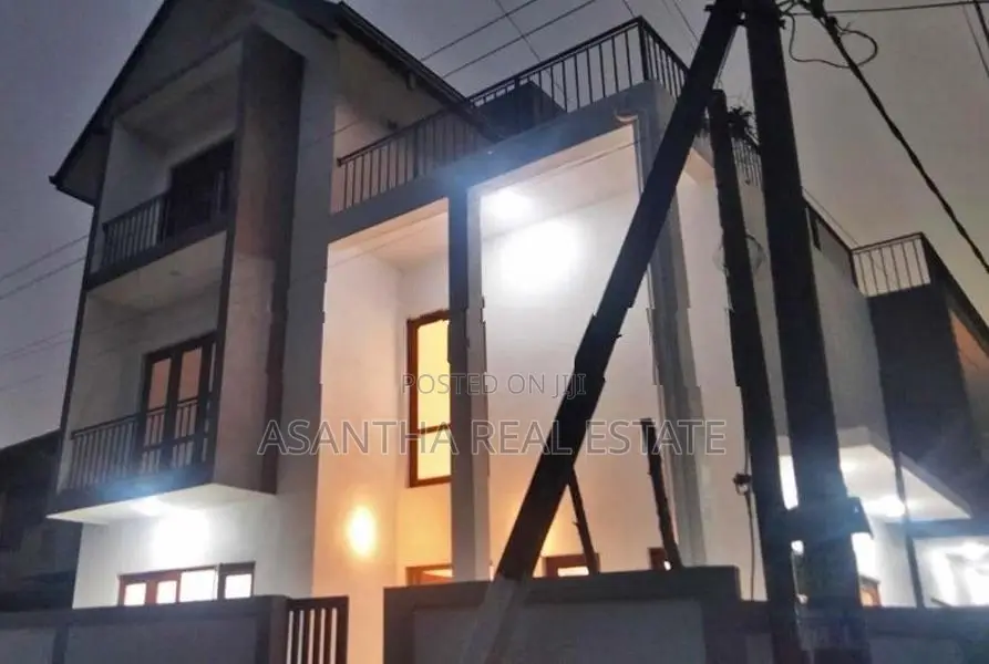 (NNI326) Architect designed super luxury house for sale in Hokandara