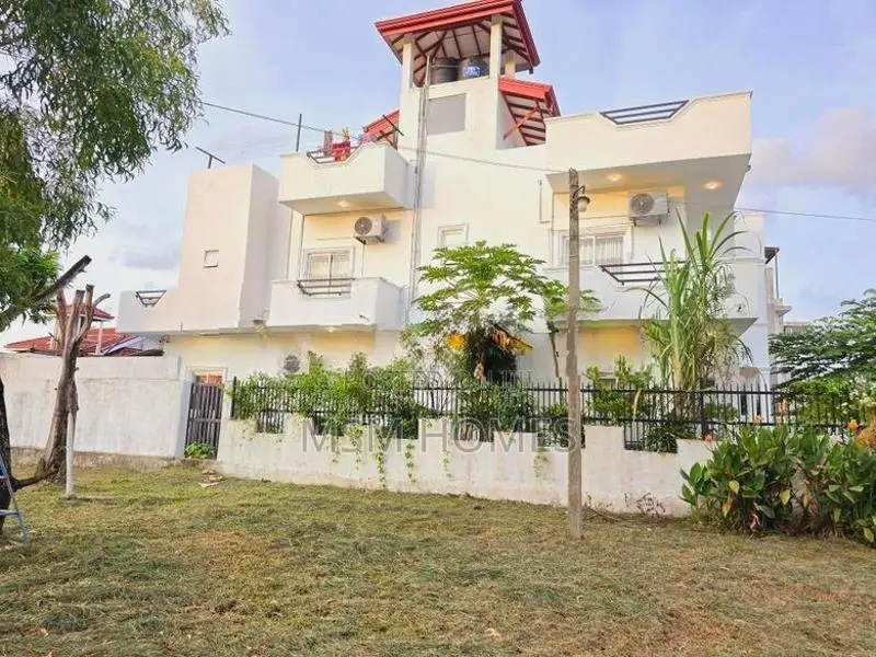 All Complete New Box Modern House For Sale in Negombo