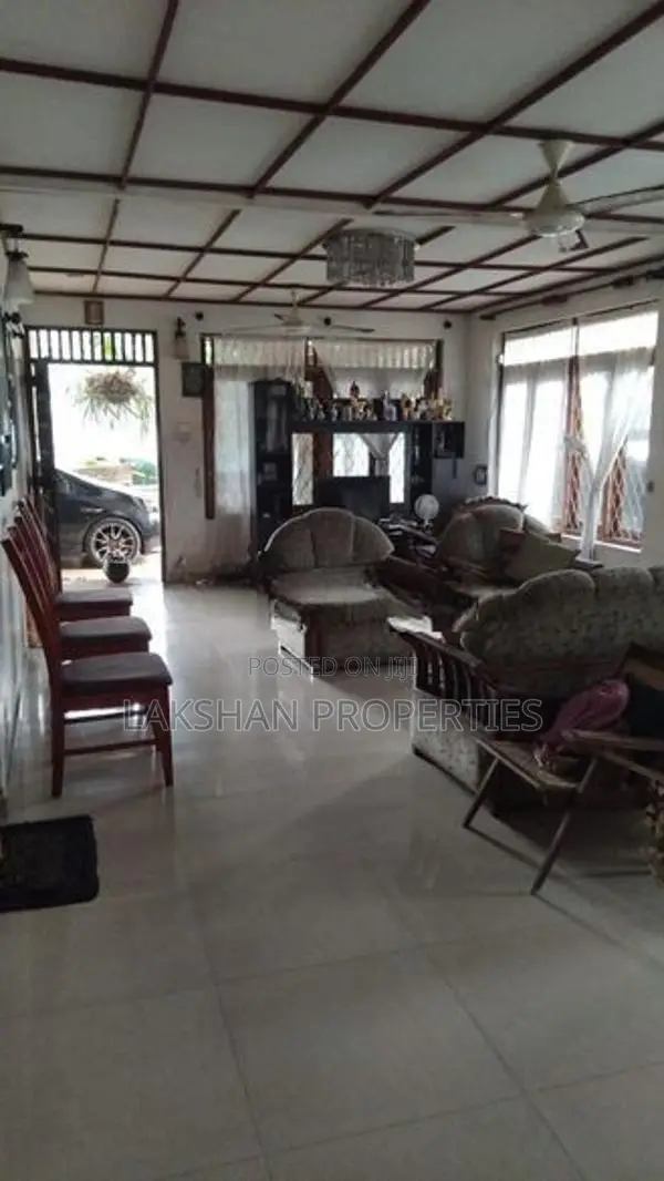 Land For Sale In Boralesgamuwa Pepiliyana