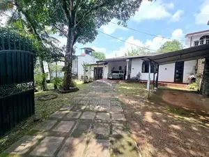 20P land with 3BR House For Sale In Pannipitiya