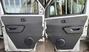 Toyota Townace S402 Power Door Set