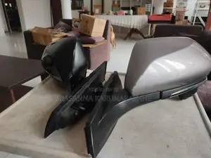 Toyota CHR Side mirrors 8 wires