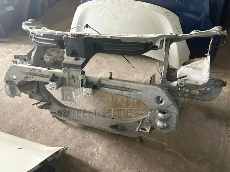 Mitsubishi Outlander 2 Nose Cut Panel