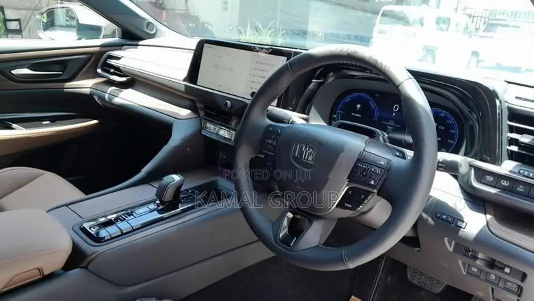 Toyota Crown Z Black Package 2024