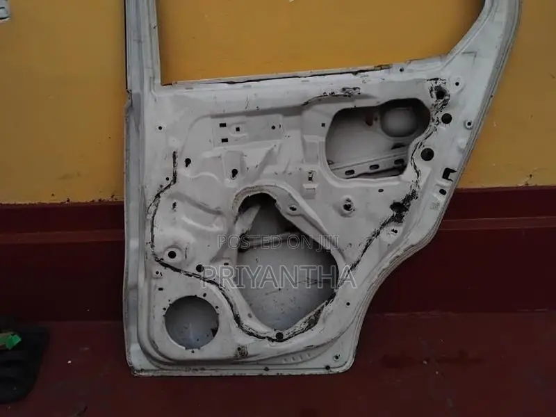 Suzuki Wagon R 44s Rear Right Door Panel