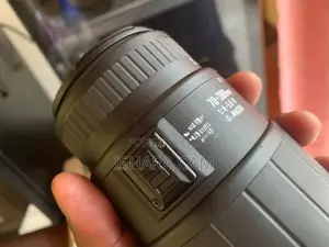 Nikon Sigma 75-300 AF Macro DSLR Lens