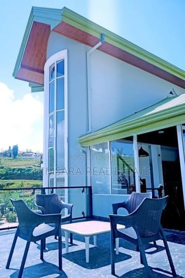 Exceptional 15P Commercial Property for Sale in Nuwara Eliya (LC 1762)