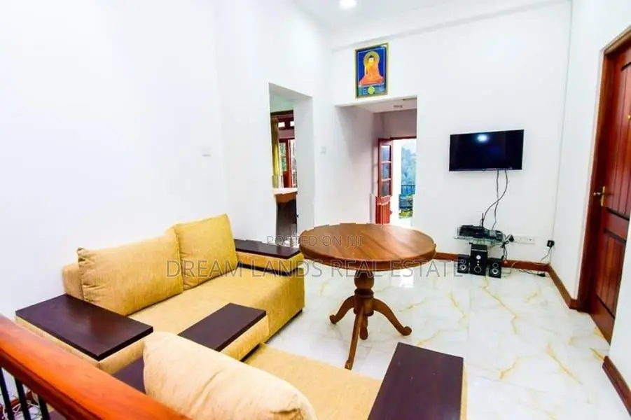 VILLA FOR SALE IN KANDY WITH FURNITURES (SP615)