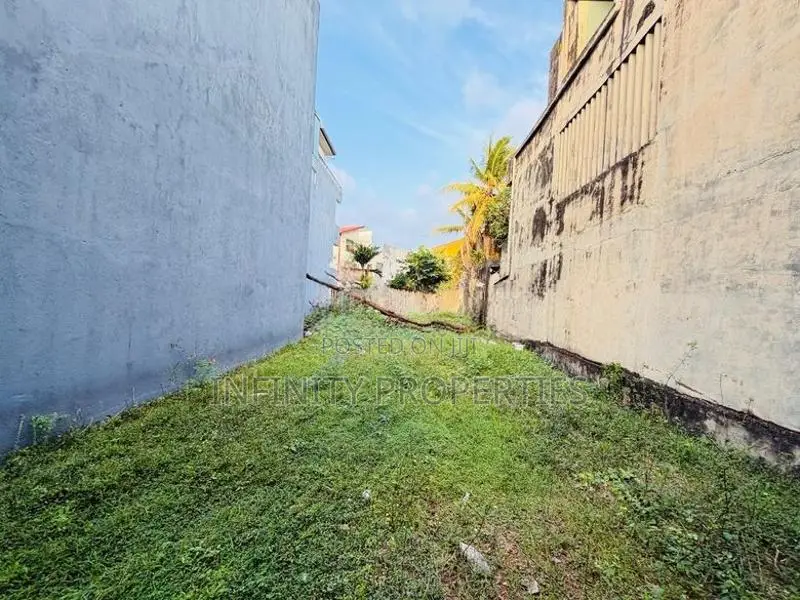 8.6 P Bare Land Sale at 1st Lane Pagoda Road Nugegoda