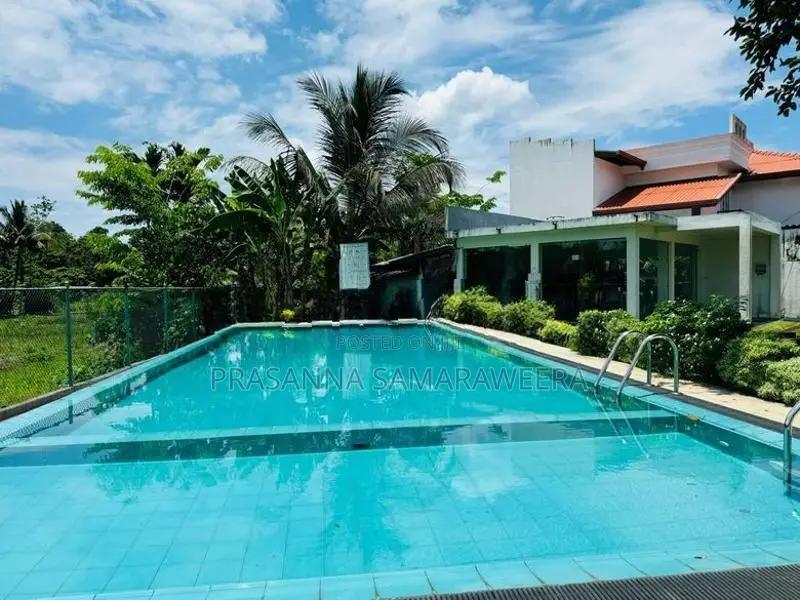 පිලියන්දල නගර ආසන්නයේ නිවස විකිණීමට