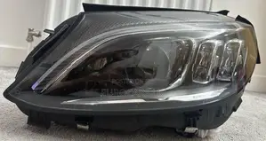 Mercedes Benz C 200 Headlights