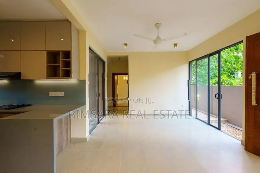 Three-Storey House for Sale in Thalawathugoda (SH 15211)