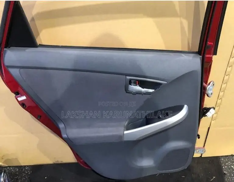 Prius ZVW30 Door panel