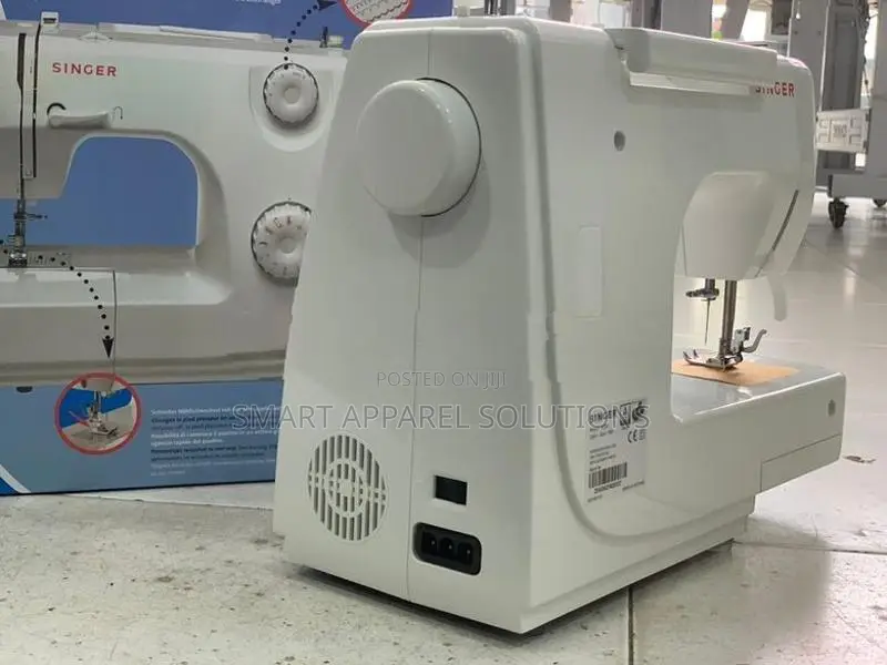 SINGER Zig Zag Portable Sewing Machine