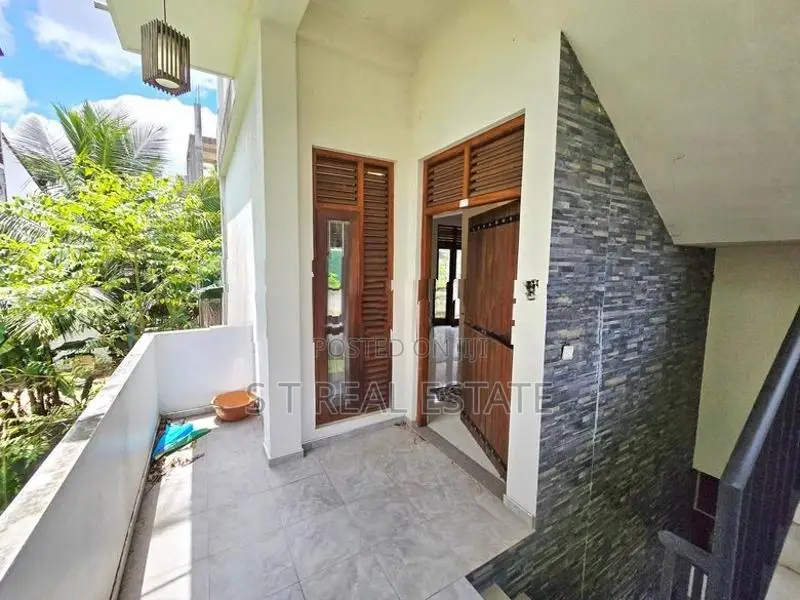 3 Story Apartment with 25P Land For Sale in Malabe