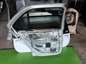 Nissan Bluebird U14 Rear Left Door