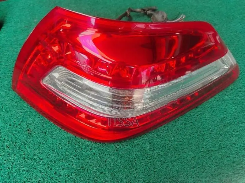Nissan Teana J32 Tail Light