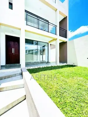 අනර්ඝ දෙමහල් නාවස පිලියන්දල