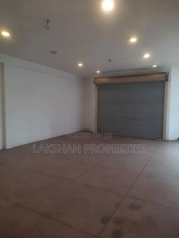 4 story Building For Sale In Piliyandala