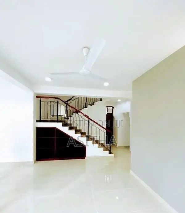 Luxury New House for Sale Piliyandala