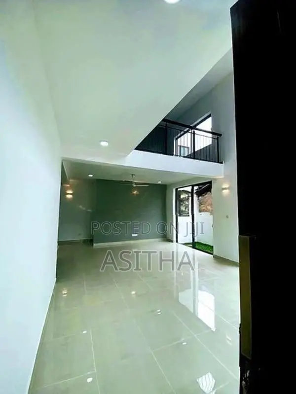 අනර්ඝ දෙමහල් නාවස පිලියන්දල