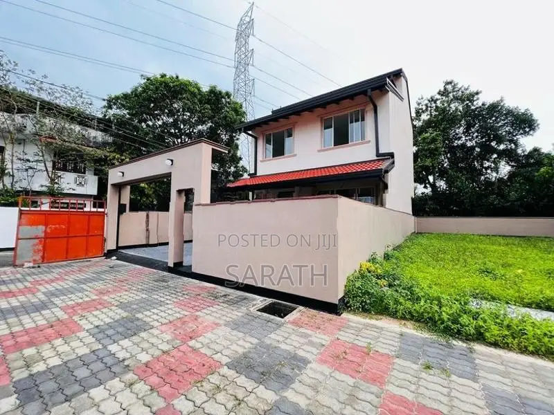 Luxury Brand New House Sale Talawatugoda