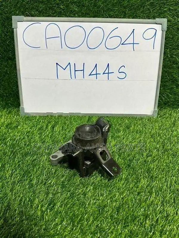 Suzuki WagonR (MH44S) Engine Mount