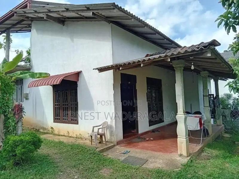 House for Sale in Kahathuduwa-Hs-375