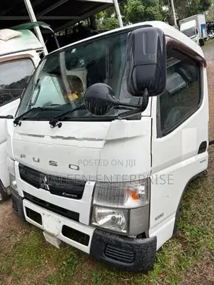 Mitsubishi Canter Fuso Cabin