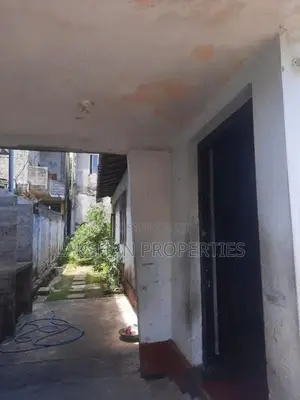 Land For Sale In Dehiwala Aththidiya