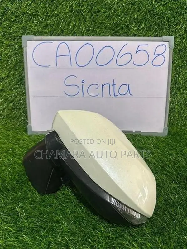 Toyota Sienta (NHP170) Side Mirror