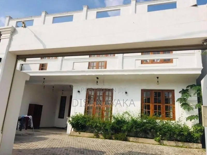 Two Storey House for Sale Battaramulla Pelawatta DS1599