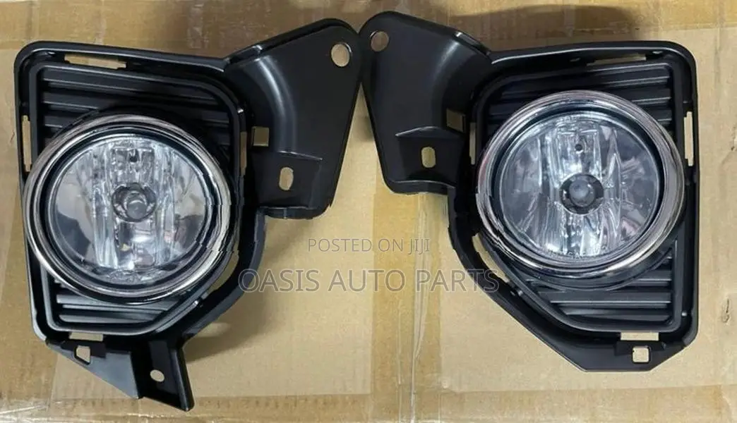 Toyota KDH Hiace Halogen Fog Lamp Set