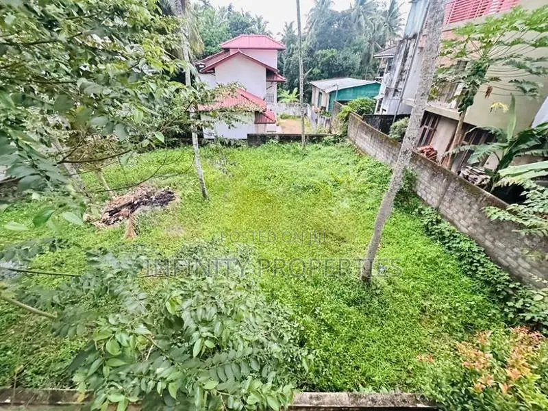 (AFA427) 14.15 Perch Bare Land for Sale Pothuarawa Road Malabe