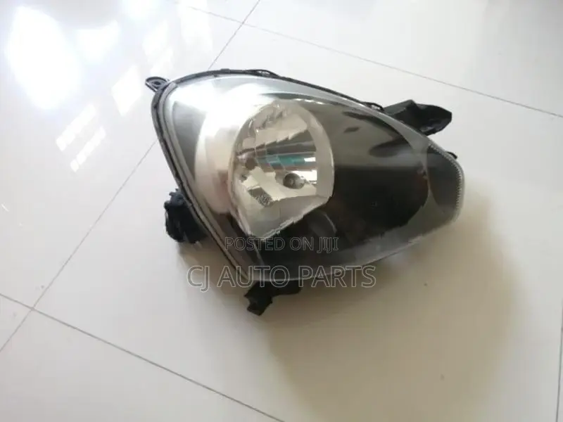 Daihatsu Mira LA300 Head Light RHS