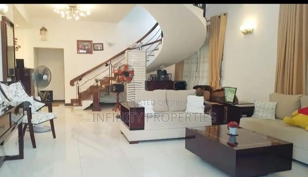 (AFA431) Luxury 03 Story House For Sale In Ethulkotte